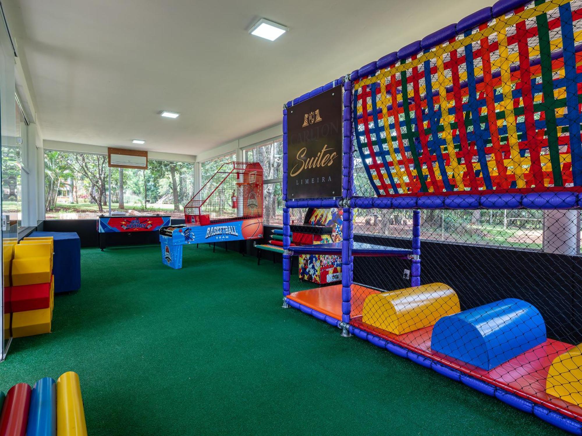 Carlton Suites Limeira Extérieur photo